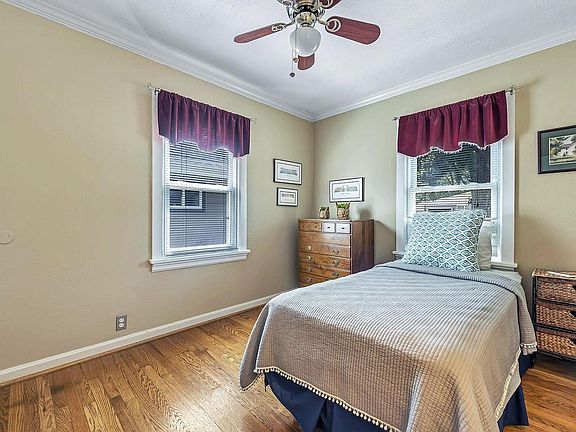 5th image of 1218 Simmons Ave