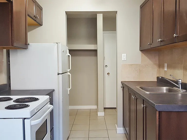 10650 103rd St NW — Photo 7