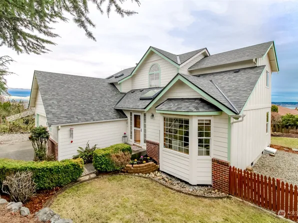 5332 Beverly Avenue NE, Tacoma, WA 98422