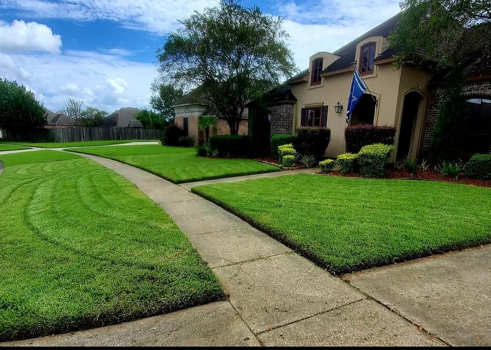 2nd image of 2058 Pointe South Dr