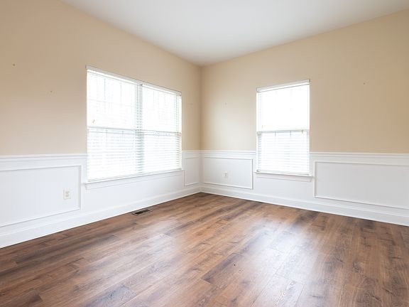 3rd image of 3905 Woodreed Dr