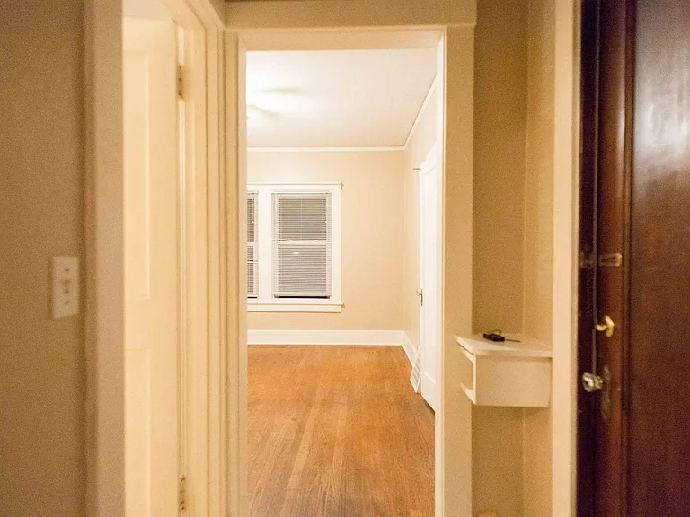 1240 Broadway N #2 — Photo 9