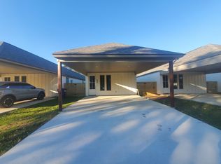 106 Duhon St, Maurice, LA 70555