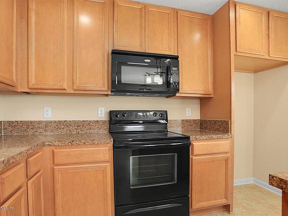 5th image of 11645 Carson Lake Dr