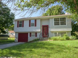 6 Windy Hill Ln, Glen Burnie, MD 21061