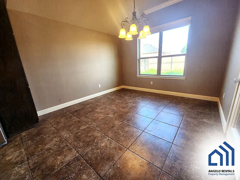 5905 Merrick St — Photo 10
