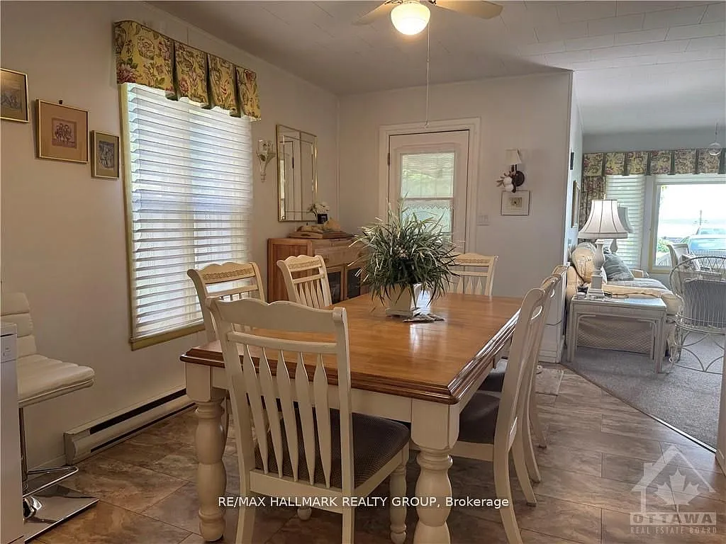 3 bed, $2,600 — Photo 4