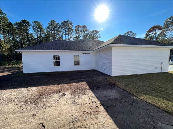 1206 Market St, Darien, GA 31305