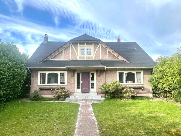 3945 W 10th Ave, Vancouver, BC V6R 2G9
