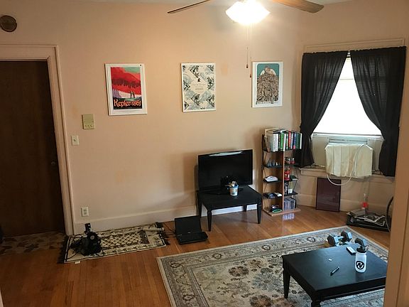 4th image of 1848 C St APT 202