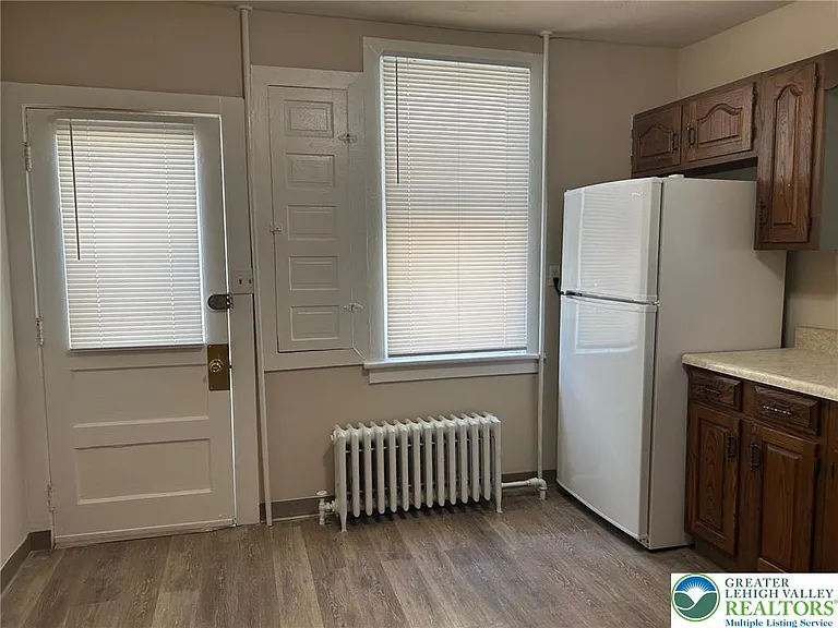 1205 Butler St — Photo 3