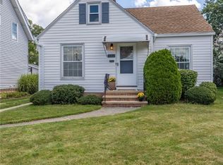 6131 Wareham Dr, Cleveland, OH 44129