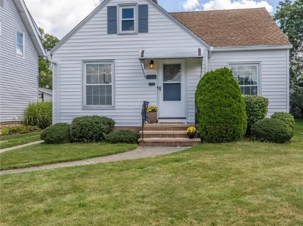 6131 Wareham Dr, Cleveland, OH 44129