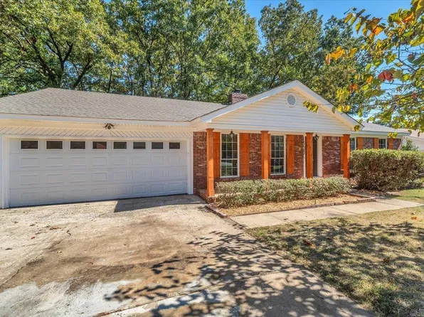 1303 Biscayne Dr, Little Rock, AR 72227