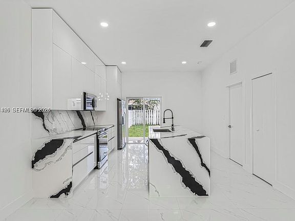 4th image of 2419 NW 97th St