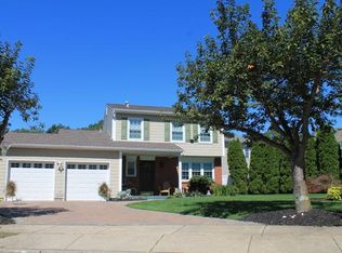 30 Lark Ln, Brick, NJ 08724