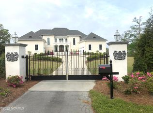 101 Trent Shores Dr, Trent Woods, NC 28562