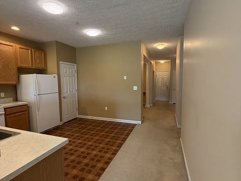 9008 Executive Club Dr — Photo 8