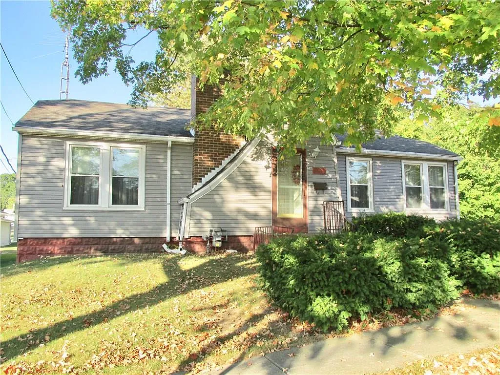 741 Eastern Ave photo 1