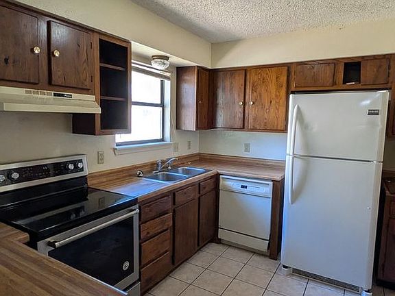 5th image of 1106 Dartmouth Ave
