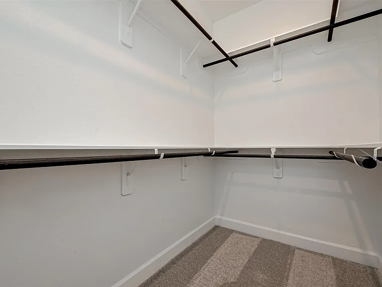 308 Mullins Ct — Photo 32