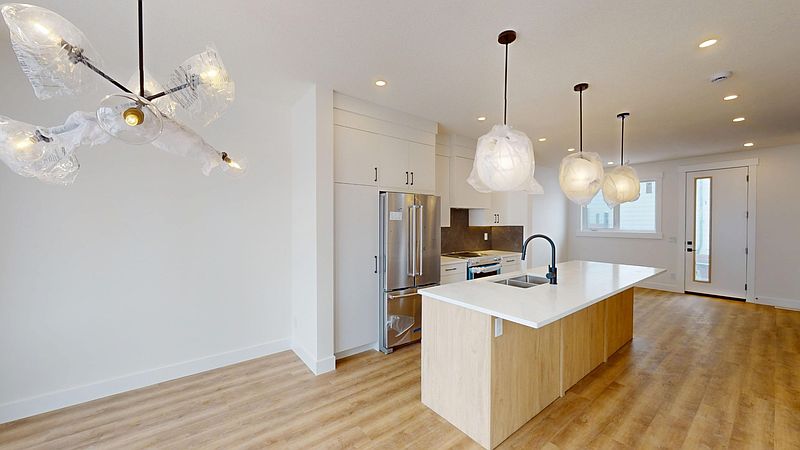 Calgary Townhouse for rent - 3 Bedrooms — photo 4