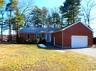 36 Monmouth St, Chelmsford, MA 01824