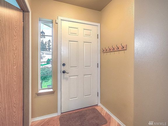 5th image of 1226 192nd Street Ct E