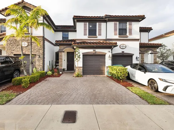 9015 NW 183rd St, Hialeah, FL 33018