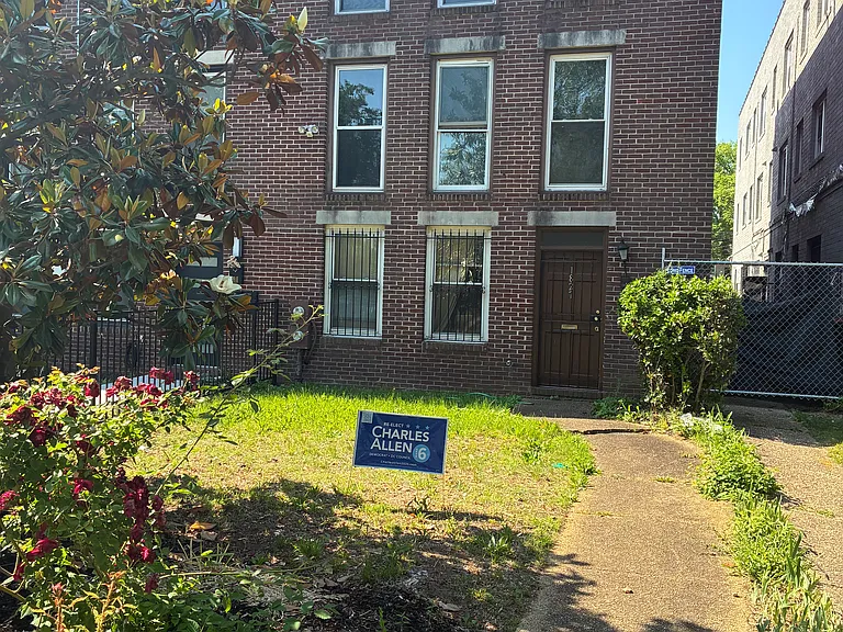 1827 E Capitol St SE #A — Photo 13