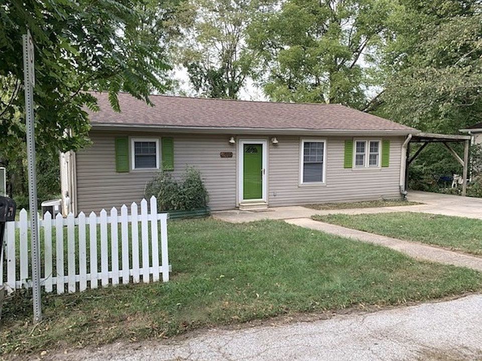1st image of 617 E Moody Dr