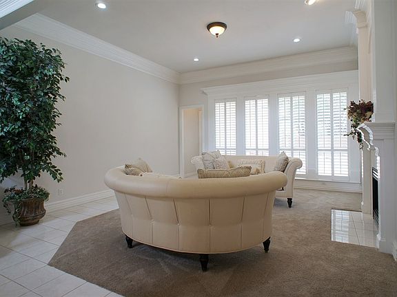 3rd image of 706 Sutton Mill Ct