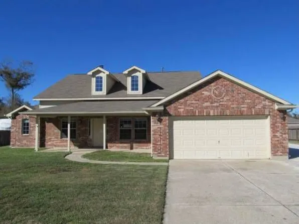 1711 Caroline Ave, Cove, TX 77523