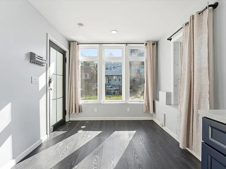 225 Freeman Ave #1 — Photo 8