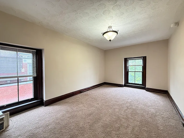 2410 Ashland Ave #2 — Photo 17