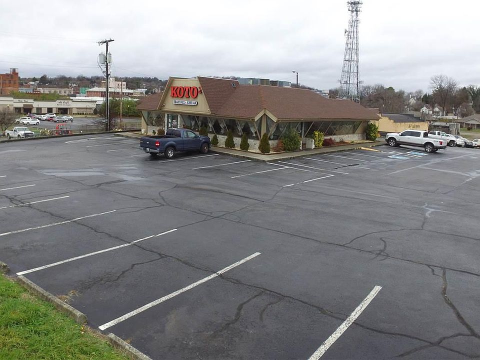 1st image of 409 E Morris Blvd