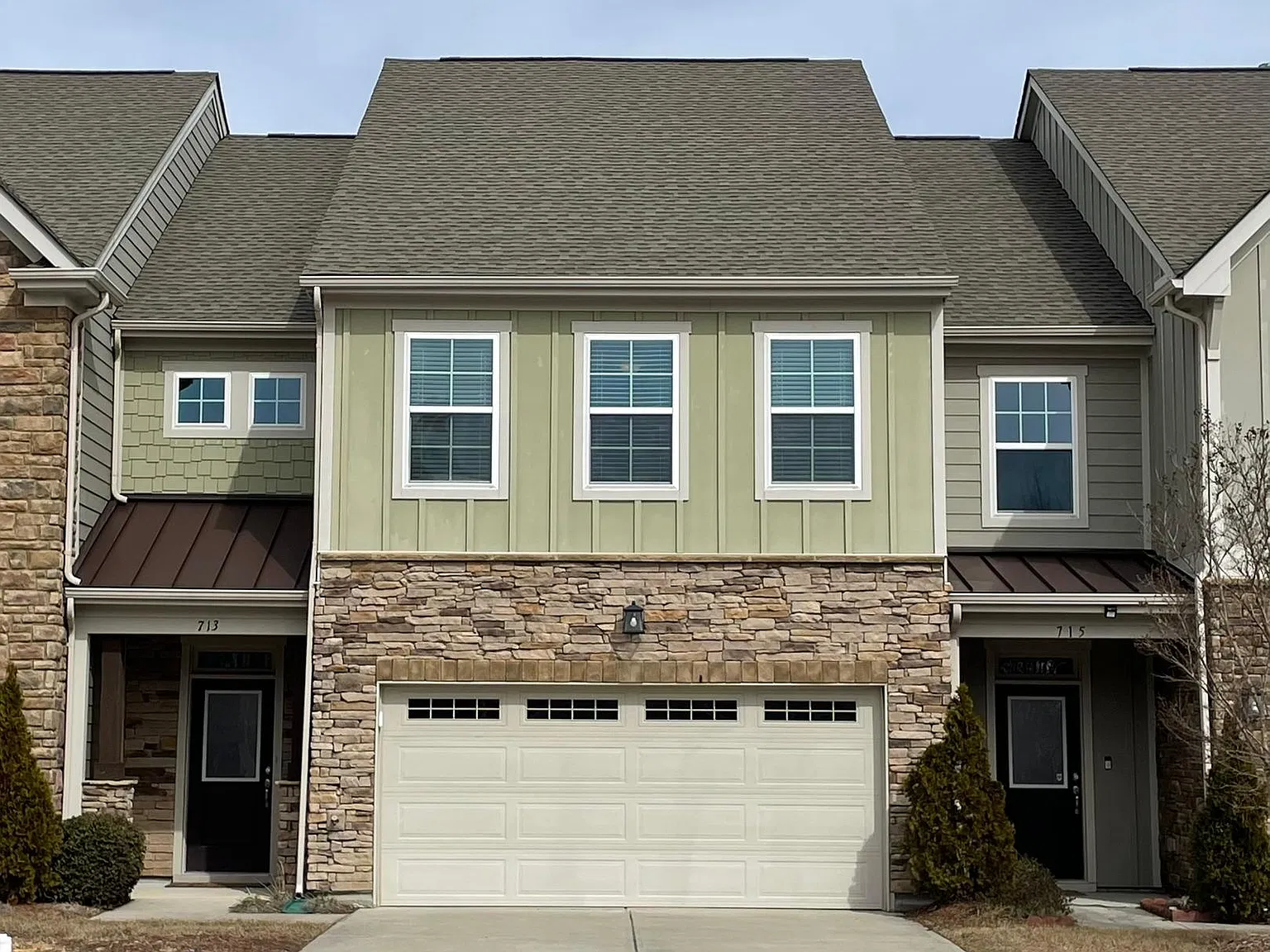 713 McRae Rd — Photo 1