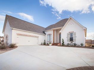 683 Kahiau Loop, Honolulu, HI 96821