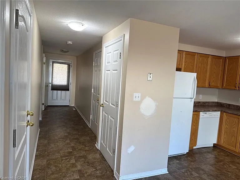 11 Hackberry St #1 — Photo 6