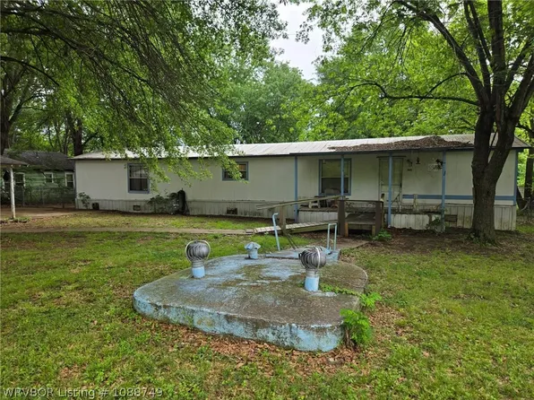 308 NE 5th St, Spiro, OK 74959