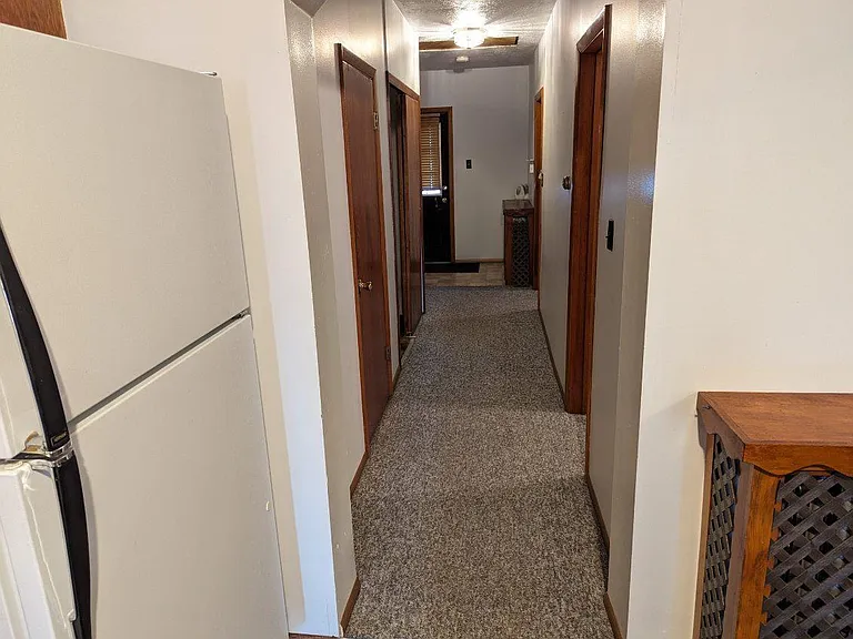 718 Hannah St #2 — Photo 4