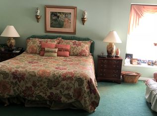 301 Shawcroft Rd, Fayetteville, NC 28311