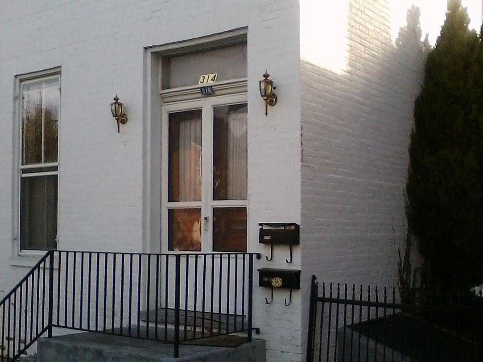 1st image of 314 S Loudoun St #1