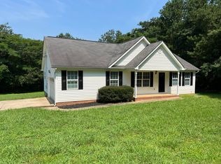 215 Stokely Dr, Chickamauga, GA 30707