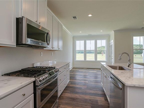 4th image of 2100 Sanderson Rd