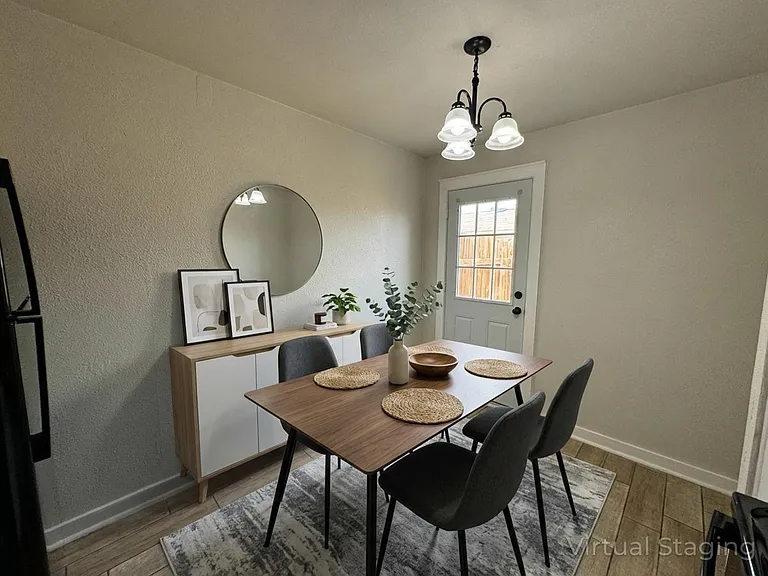 2316 Andover Dr — Photo 11