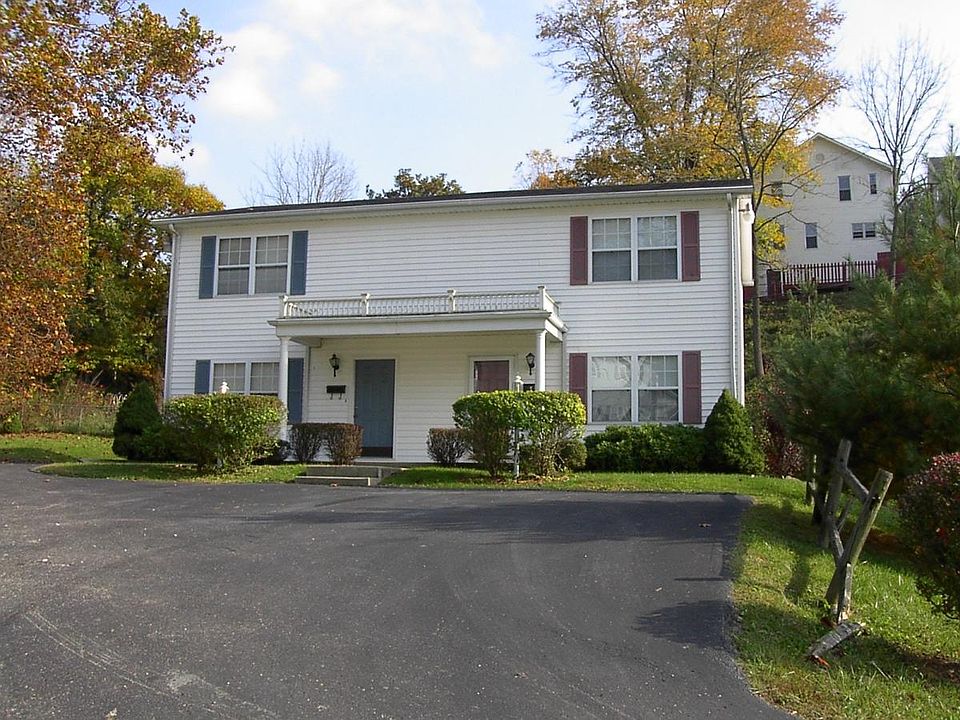 Exterior. Unit 5 on right