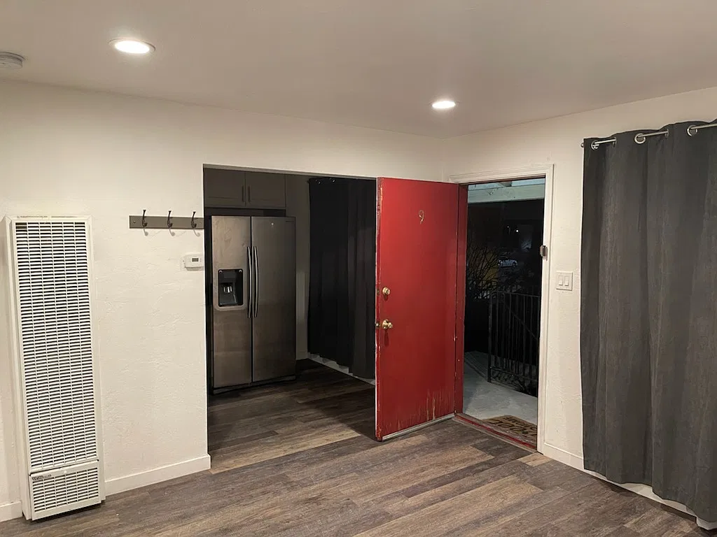 1 bed, 550 sqft, $2,300 — Photo 4