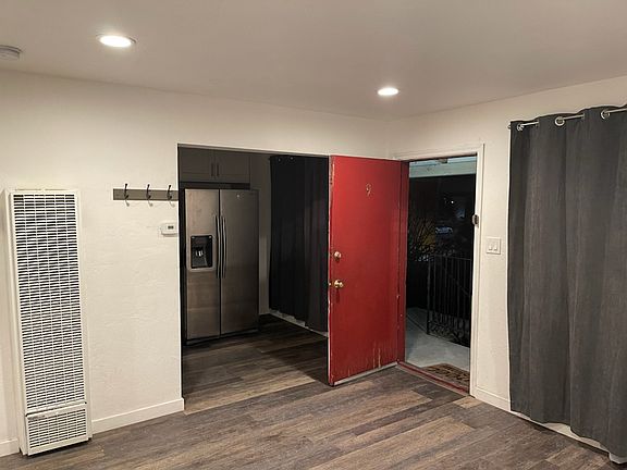 4th image of 629 S 2nd St APT 9