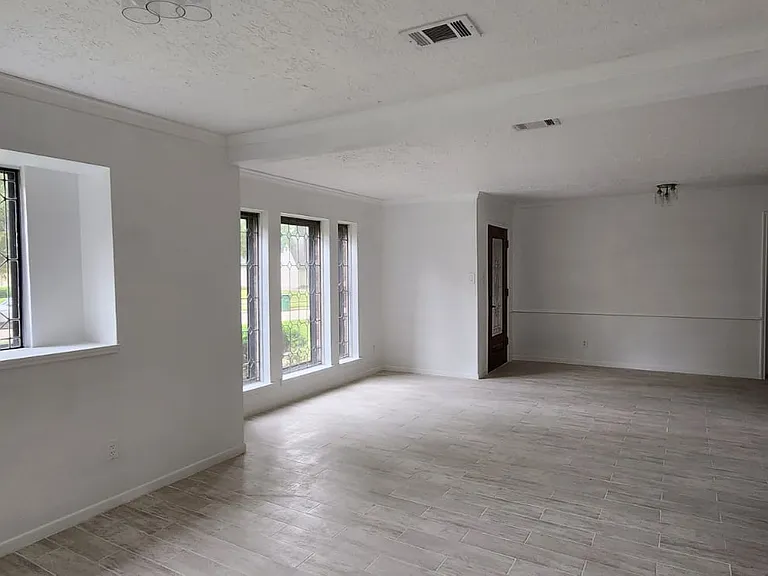 5727 Arbor Vitae Dr — Photo 8